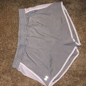 Under Armour Shorts Medium
